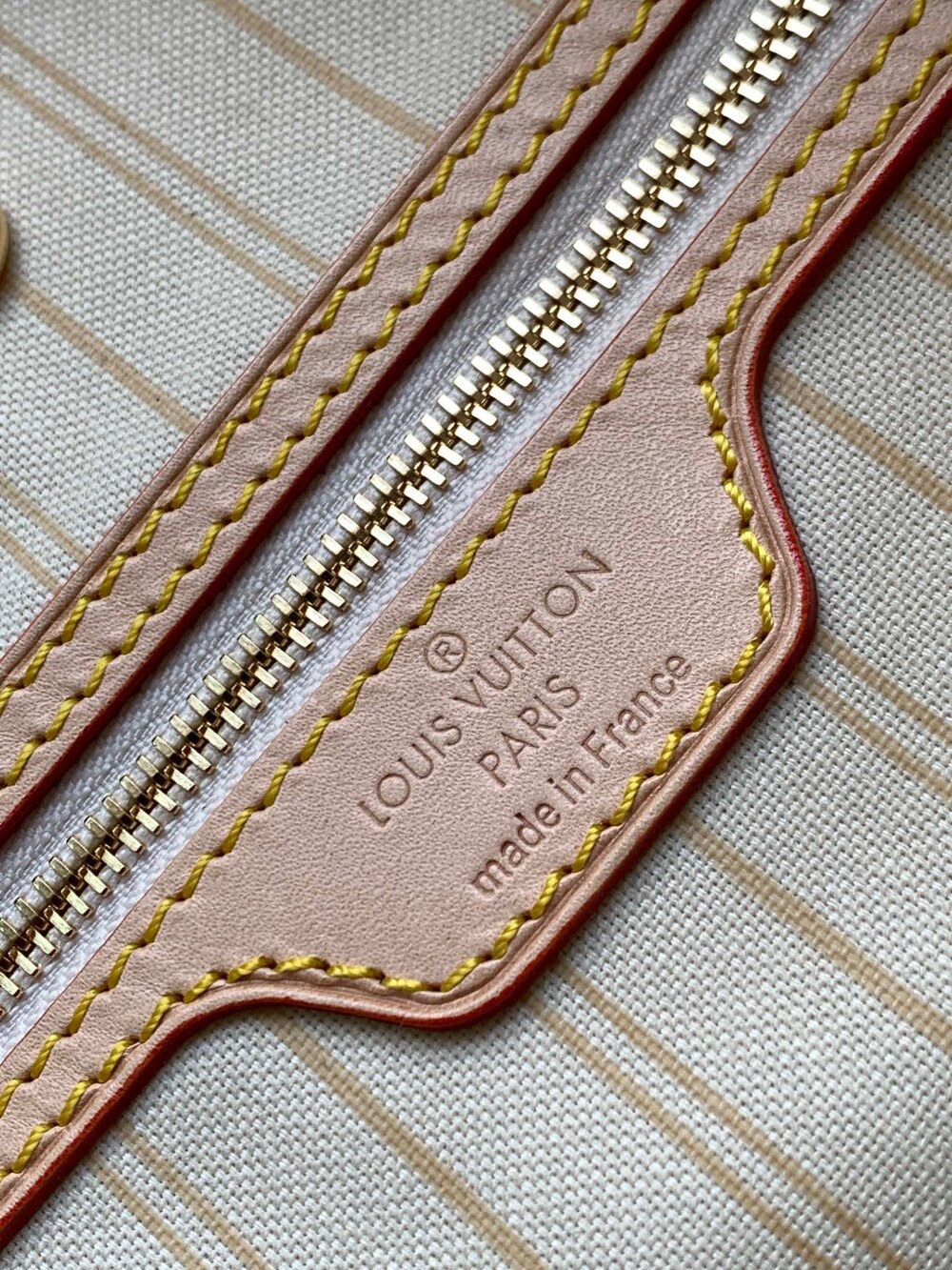 Louis Vuitton Neverfull Beige Lining Bag | New / Unused - Picture 3 of 6